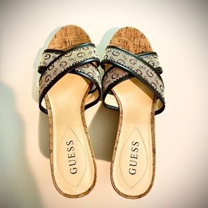 EUC Guess Wedges